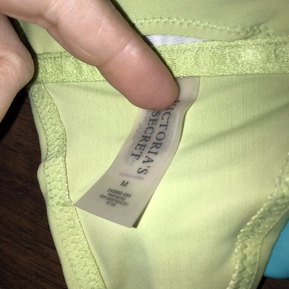 VICTORIA'S SECRET 3 PIECE INTERCHANGEABLE SWIM SUIT TOPS MEDIUM & 34B, BOTTOM’S - Picture 4 of 7